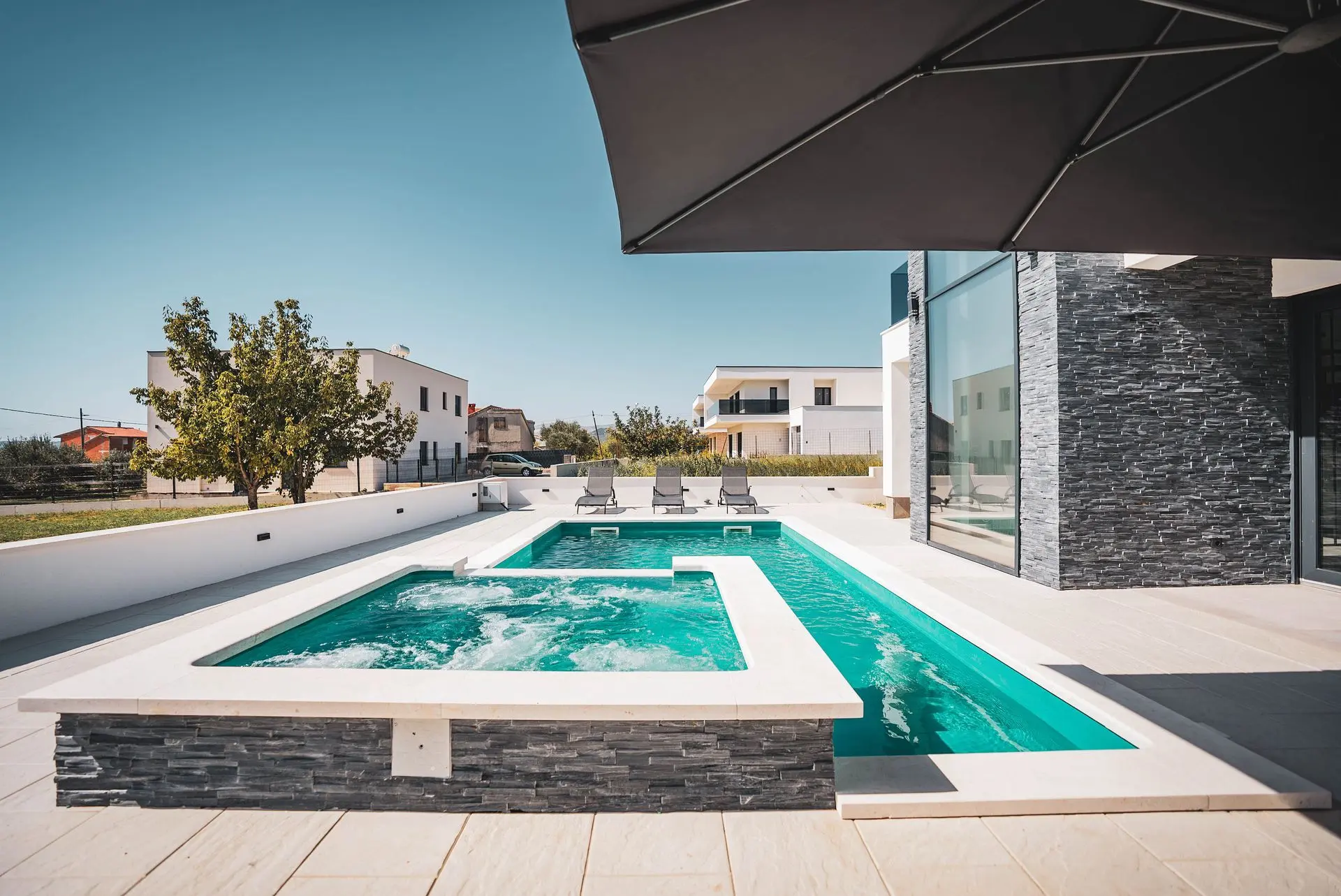 Sunset Heights Apartments