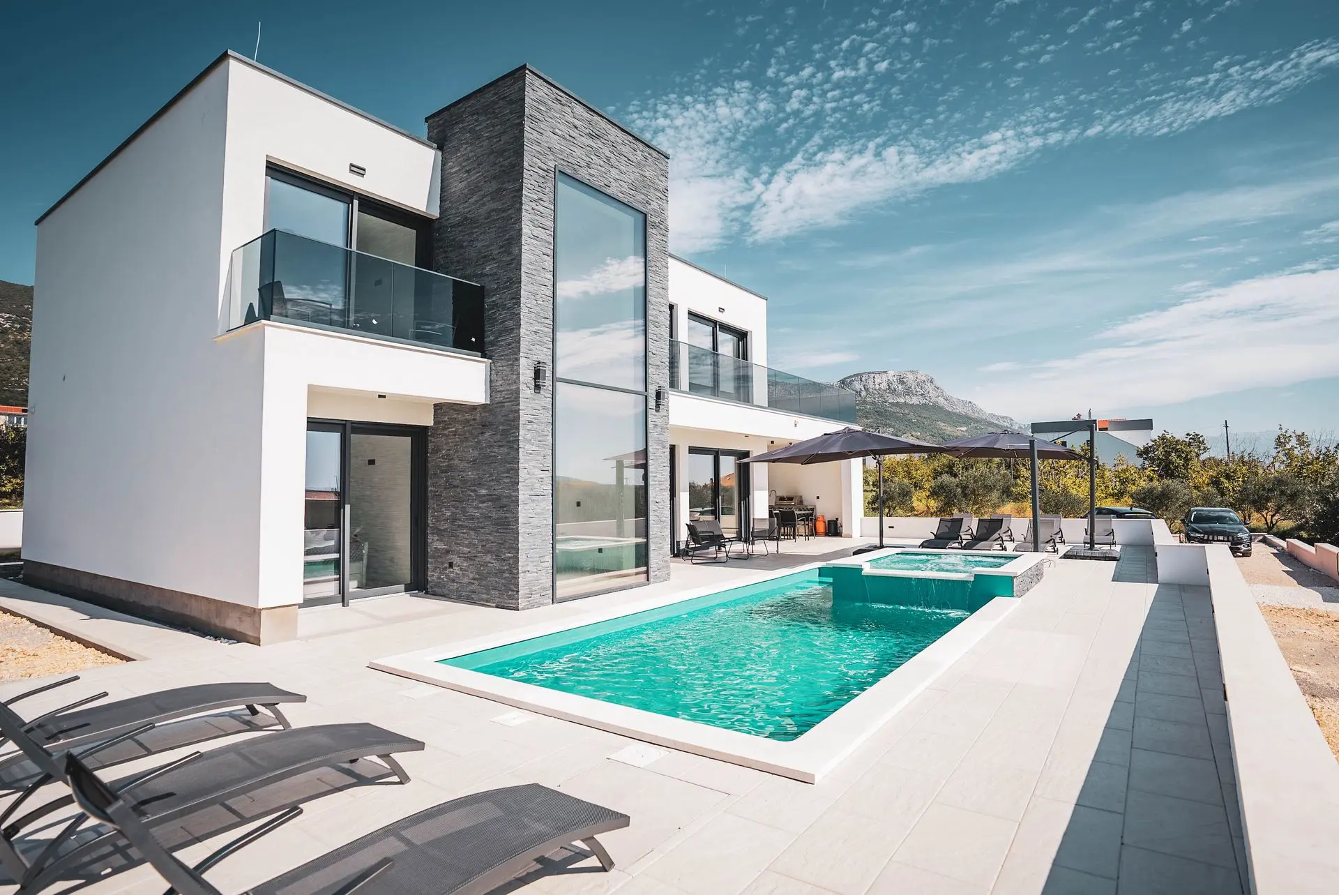 Sunset Heights Apartments